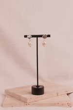 Load image into Gallery viewer, Venus Silver Pearl Earrings 
