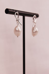 Camila Silver Pearl Earrings