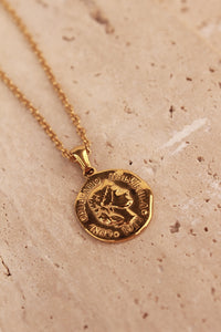 Apollo 18K Gold Waterproof Necklace Detail