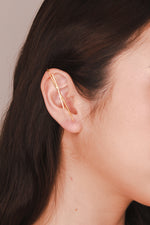 Load image into Gallery viewer, Matilda Gold Diamond Ear Climber
