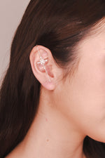 Load image into Gallery viewer, Giselle Silver Cross Ear Climber
